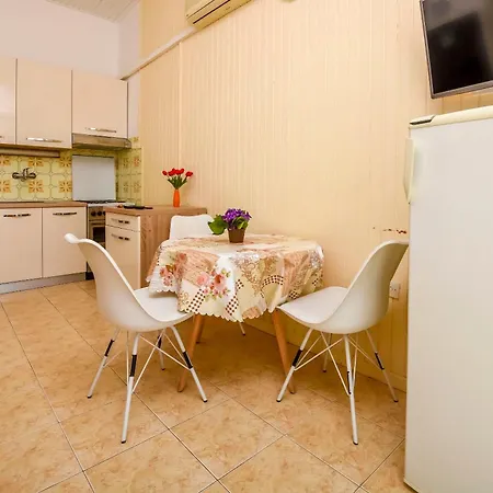 Apartment Zivana Rogoznica (Sibenik-Knin)