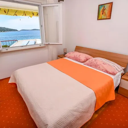 Apartment Zivana Rogoznica (Sibenik-Knin)