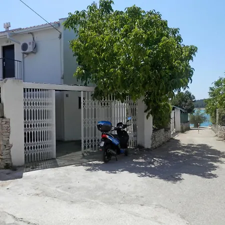 Zivana Apartment